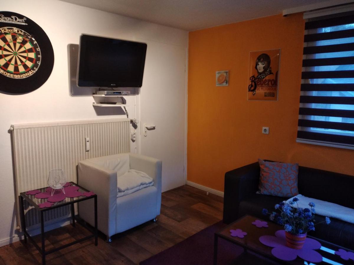 מונשאו Ferienwohnung "Kunterbunt" Mit Burgblick Und Dachterrasse מראה חיצוני תמונה