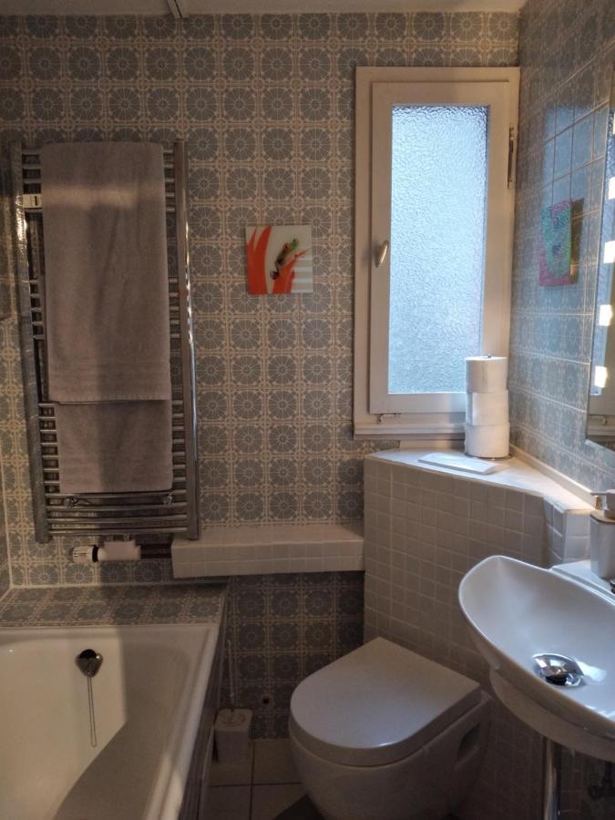 מונשאו Ferienwohnung "Kunterbunt" Mit Burgblick Und Dachterrasse מראה חיצוני תמונה