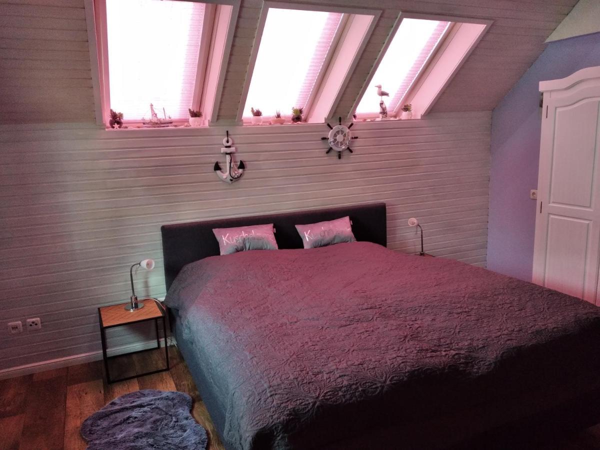 מונשאו Ferienwohnung "Kunterbunt" Mit Burgblick Und Dachterrasse מראה חיצוני תמונה